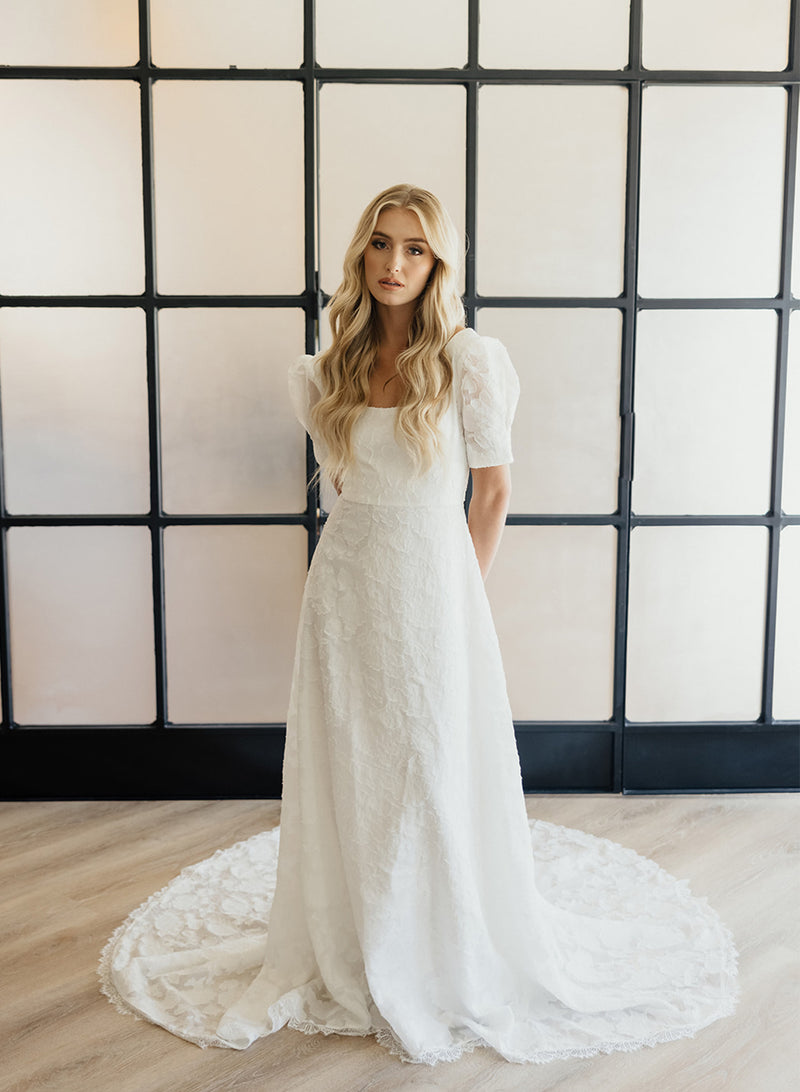 modest lace wedding dresses